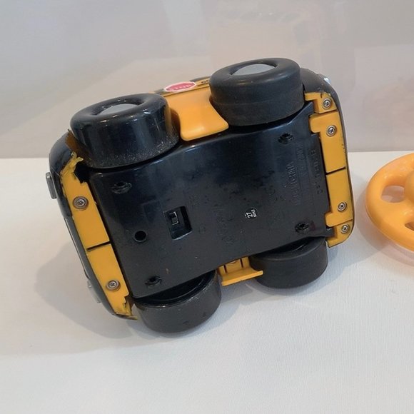 School Bus RC Toy Car For Kids With Steering Wheel Remote - Picture 5 of 6